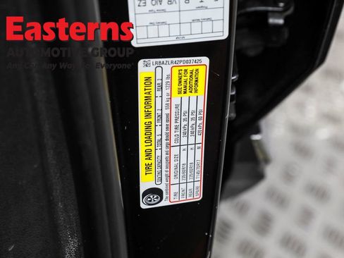 Used 2023 Buick Envision Preferred image 30