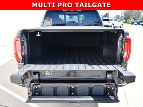 Used 2023 GMC Sierra 1500 Denali w/ Technology Package image 9