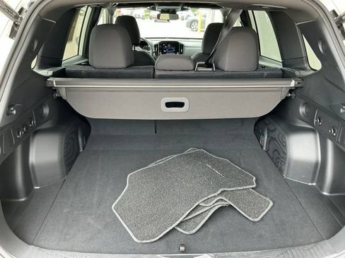 Used 2025 Subaru Forester Premium AWD/4WD image 16
