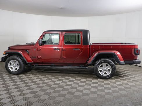 Used 2022 Jeep Gladiator Sport image 10