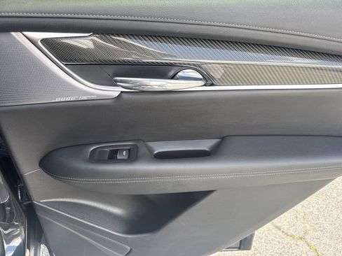 Used 2021 Cadillac XT6 Sport AWD/4WD image 16