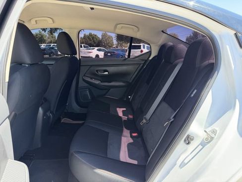 Used 2025 Nissan Sentra SR FWD image 26
