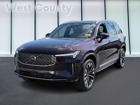 Used 2025 Volvo XC90 B6 Plus AWD/4WD image 9