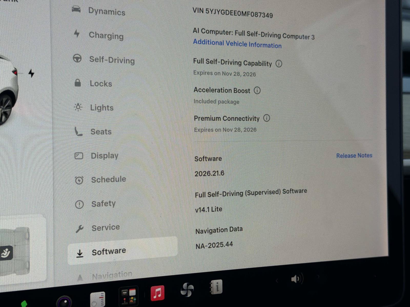 Used 2021 Tesla Model Y Long Range AWD/4WD image 26