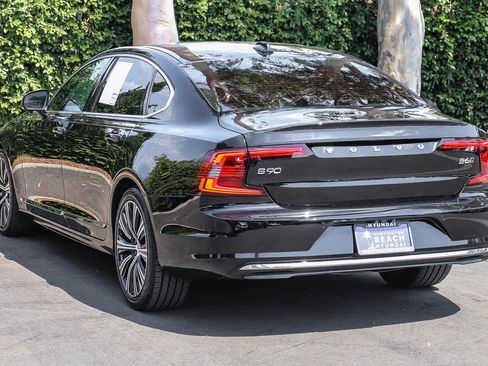 Used 2023 Volvo S90 B6 Plus AWD/4WD image 8