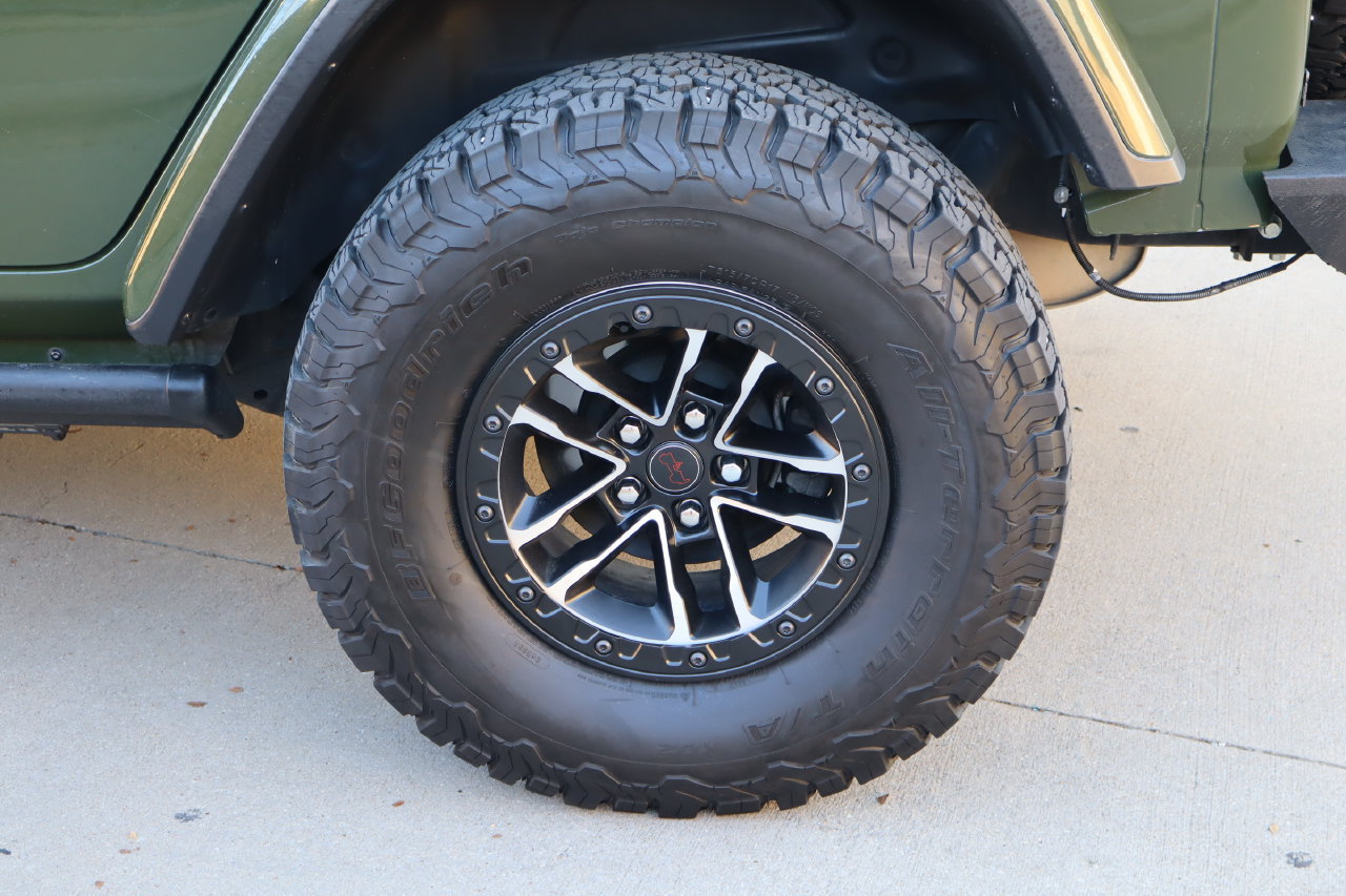 Used 2021 Jeep Wrangler Unlimited Rubicon AWD/4WD image 25