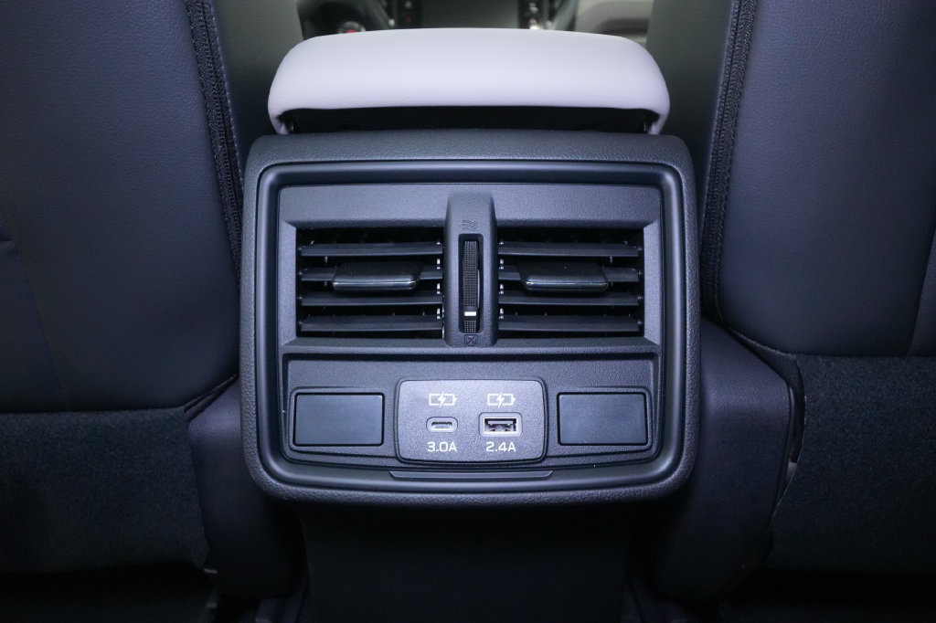 Used 2026 Subaru Forester Premium AWD/4WD image 23