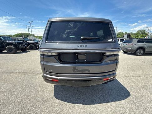 New 2026 Jeep Grand Wagoneer Limited AWD/4WD image 4