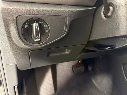 Used 2019 Volkswagen Atlas SE image 14