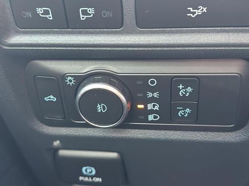 Used 2022 Ford F150 XLT w/ Equipment Group 302A High image 9