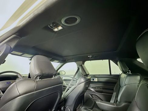 Used 2020 Ford Explorer ST w/ ST Street Pack image 13