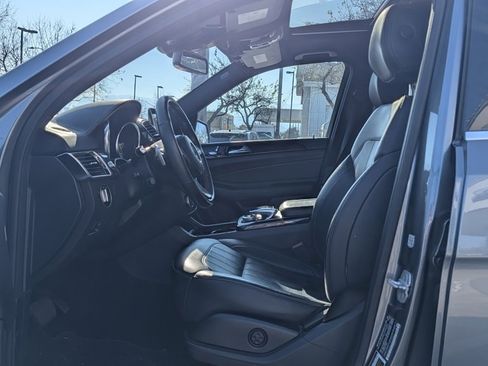 Used 2017 Mercedes-Benz GLS 450 4MATIC image 7