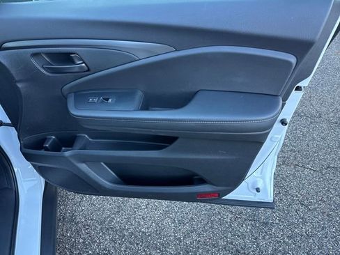 Used 2023 Honda Passport EX-L image 21