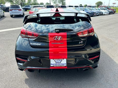 Used 2020 Hyundai Veloster N w/ Performance Package image 6