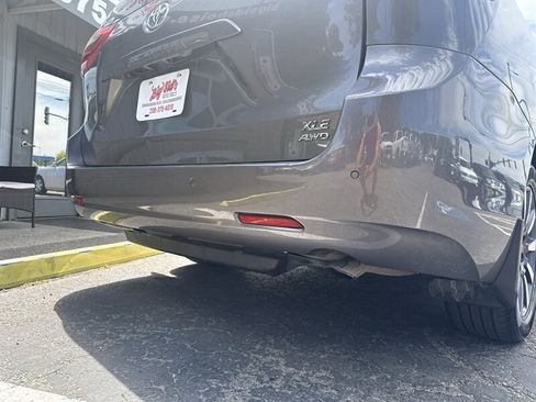 Used 2018 Toyota Sienna XLE w/ XLE Navigation Package AWD/4WD image 25
