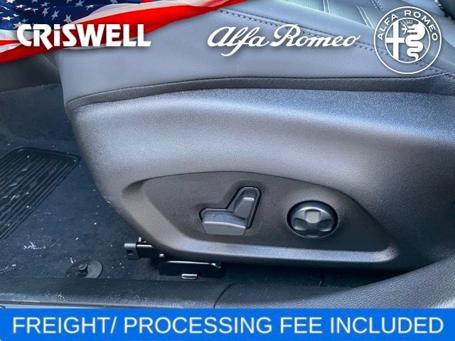 New 2025 Alfa Romeo Tonale w/ Premium Package AWD/4WD image 21