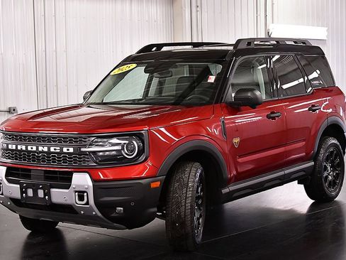 Used 2025 Ford Bronco Sport Badlands w/ Badlands Tech Package AWD/4WD image 3