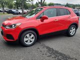 Used 2020 Chevrolet Trax LT w/ Sun & Sound Package image 3