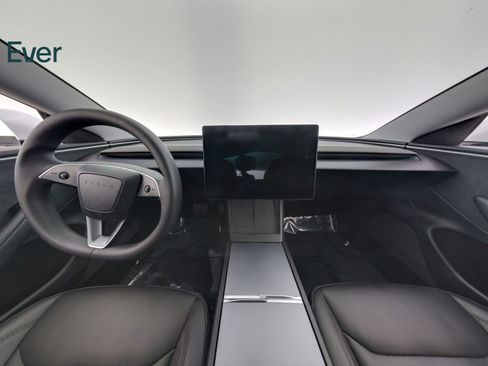 Used 2025 Tesla Model 3 Long Range image 26