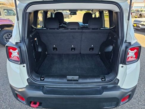 Used 2023 Jeep Renegade Trailhawk image 10