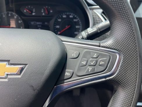 Used 2025 Chevrolet Malibu LT FWD image 19
