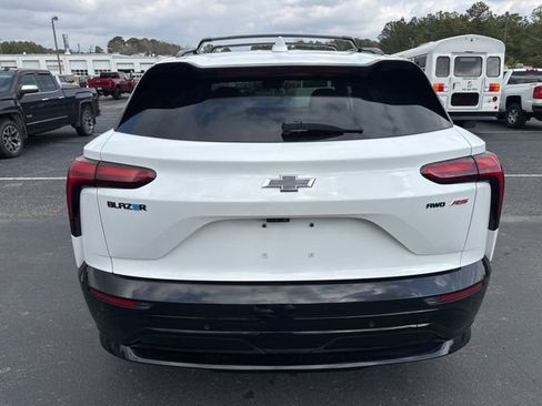 Used 2024 Chevrolet Blazer EV RS image 4