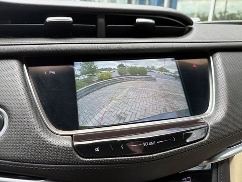Used 2019 Cadillac XT5 FWD image 28