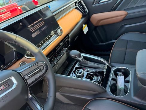 New 2026 GMC Canyon AT4 w/ Technology Plus Package AWD/4WD image 18