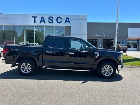 Used 2025 Ford F150 XLT w/ Equipment Group 301A Standard AWD/4WD image 9
