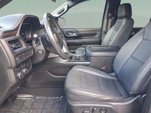 Used 2022 Chevrolet Tahoe Z71 w/ Luxury Package AWD/4WD image 20