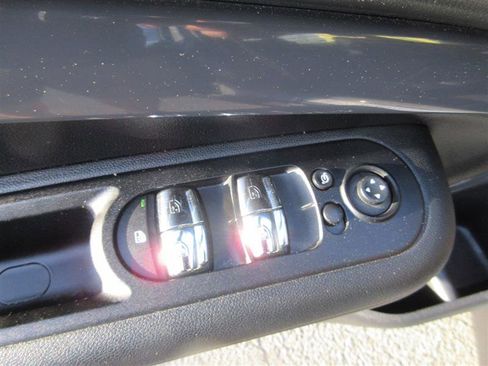 Used 2017 MINI Cooper Clubman S image 17
