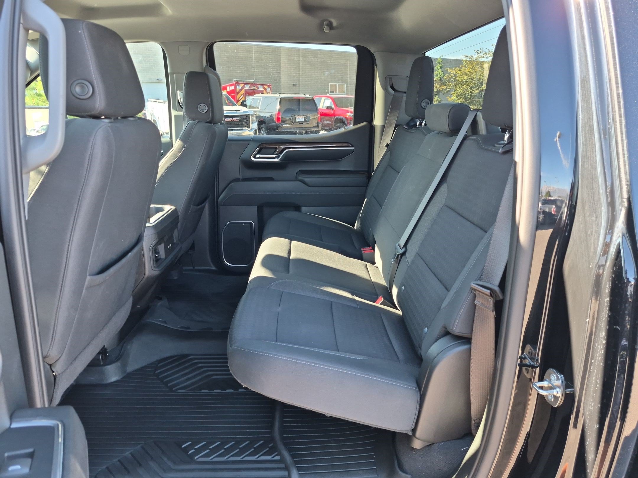 Used 2023 Chevrolet Silverado 1500 RST w/ Z71 Off-Road Package AWD/4WD image 27