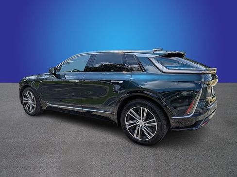 Certified 2024 Cadillac Lyriq Luxury AWD/4WD image 3