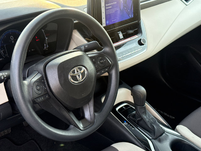Used 2026 Toyota Corolla LE FWD image 17