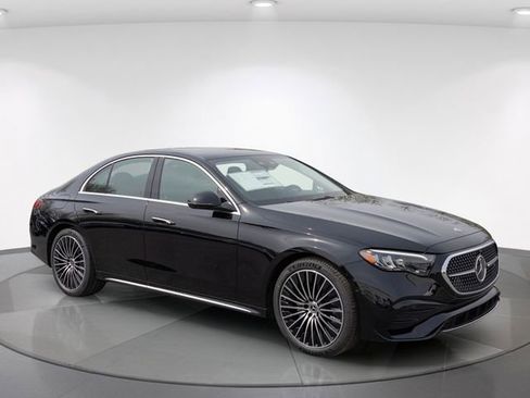 New 2026 Mercedes-Benz E 350 4MATIC Sedan image 12