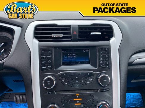 Used 2016 Ford Fusion SE image 29