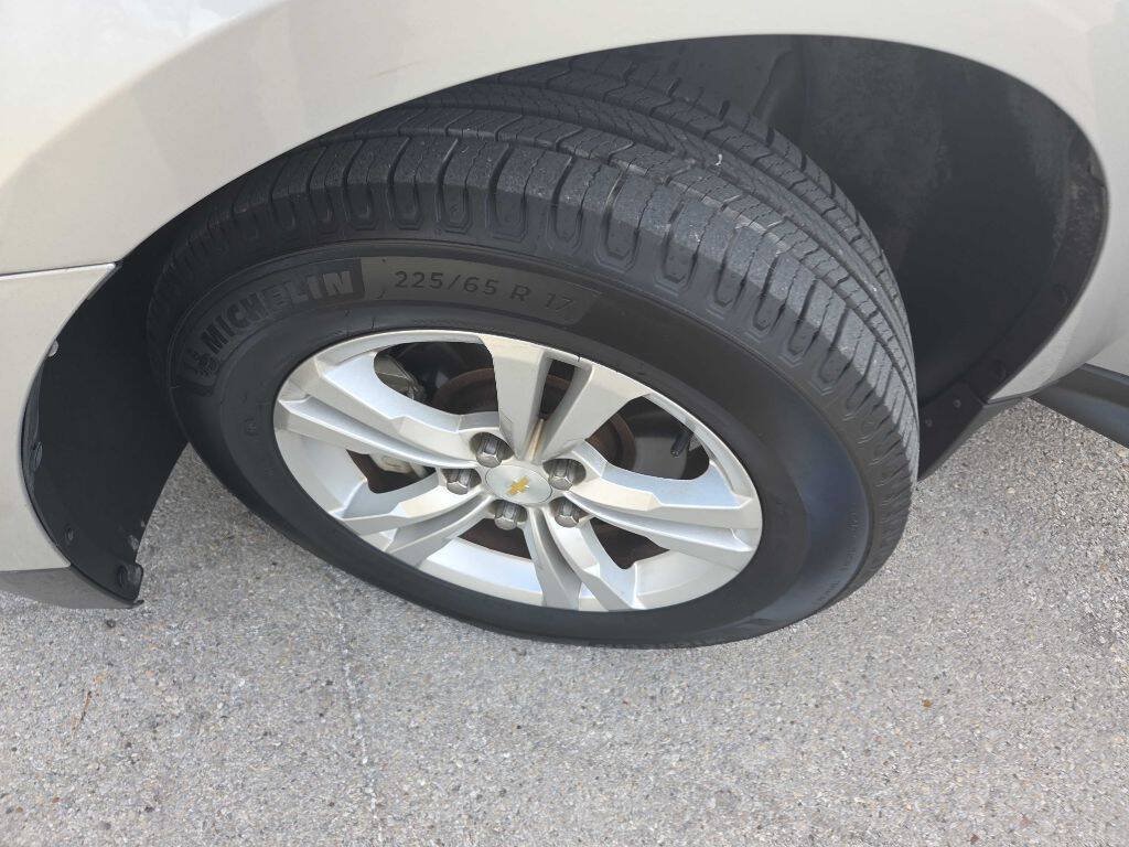 Used 2013 Chevrolet Equinox LS FWD image 13