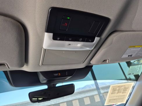 Used 2023 Nissan Pathfinder SL FWD image 20