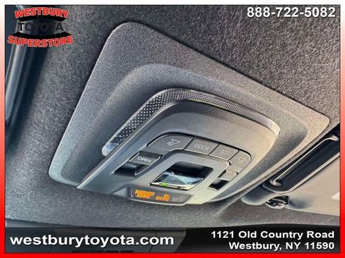 Used 2025 Toyota Corolla Cross AWD Hybrid w/ Convenience Package image 33