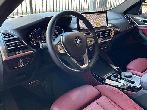 Used 2025 BMW X4 xDrive30i image 18