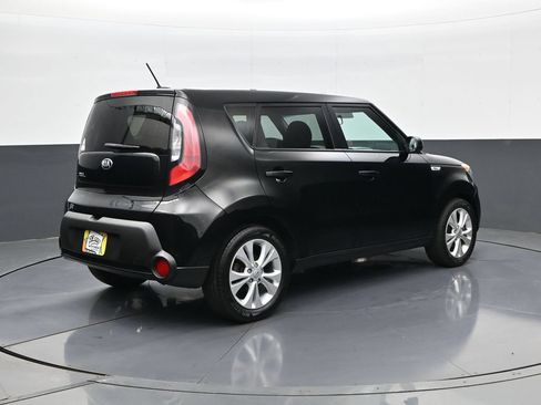 Used 2015 Kia Soul + FWD image 5