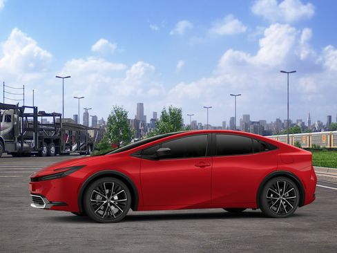 New 2026 Toyota Prius XLE FWD image 5