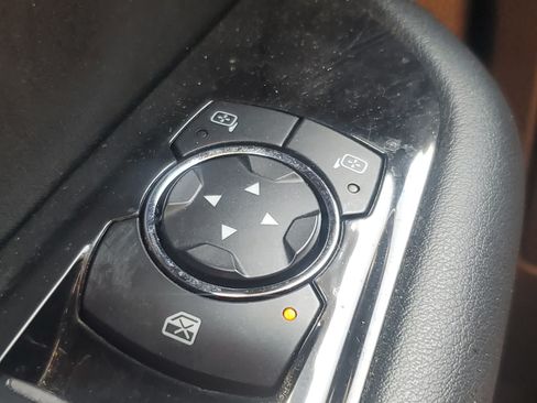 Used 2019 Ford Edge SEL w/ Equipment Group 201A FWD image 25