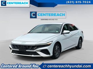 Used 2024 Hyundai Elantra SEL FWD video 1