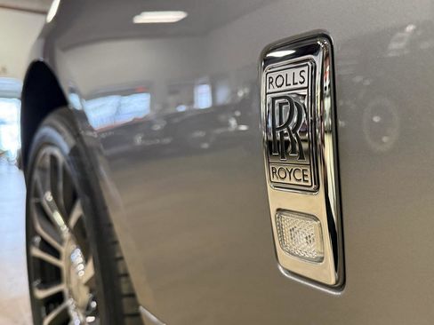 Used 2019 Rolls-Royce Dawn image 45