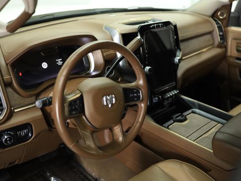 Used 2024 RAM 3500 Limited image 31