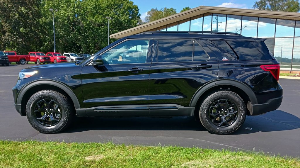 Used 2023 Ford Explorer Timberline w/ Timberline Technology Package AWD/4WD image 2