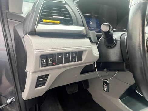 Used 2018 Honda Odyssey EX-L image 13