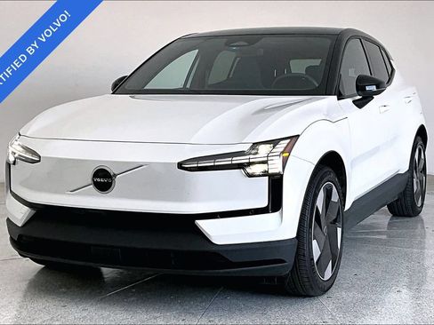 Certified 2025 Volvo EX30 Plus w/ Protection Package Premier AWD/4WD image 12