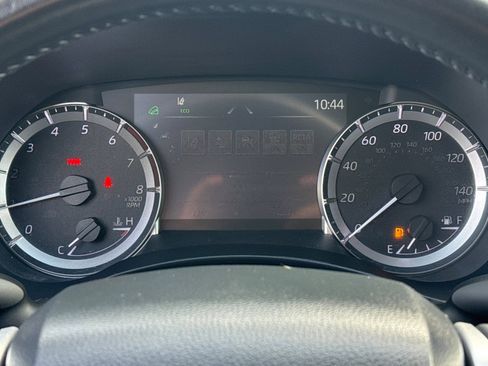 Used 2023 Toyota Highlander XLE image 20